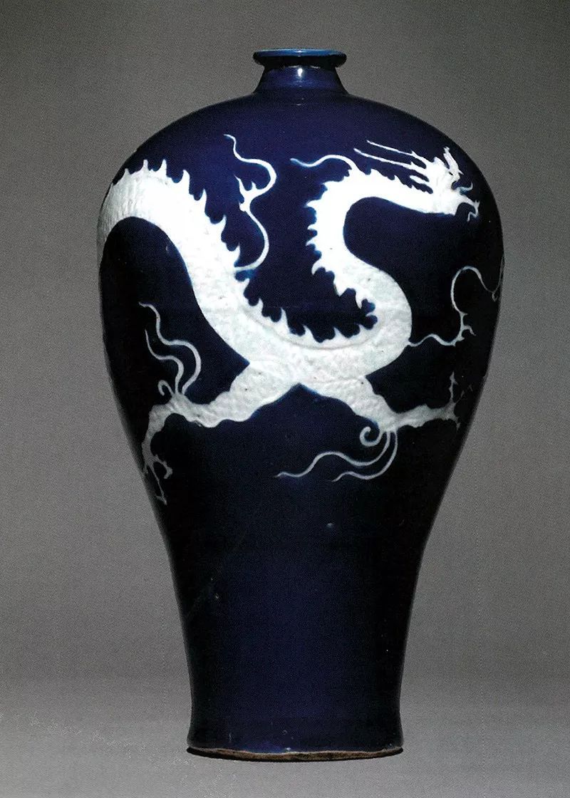 視頻 &middot; 幽藍(lán)神采、瓶中之王 --元青花云龍紋梅瓶 | 崇正18春拍